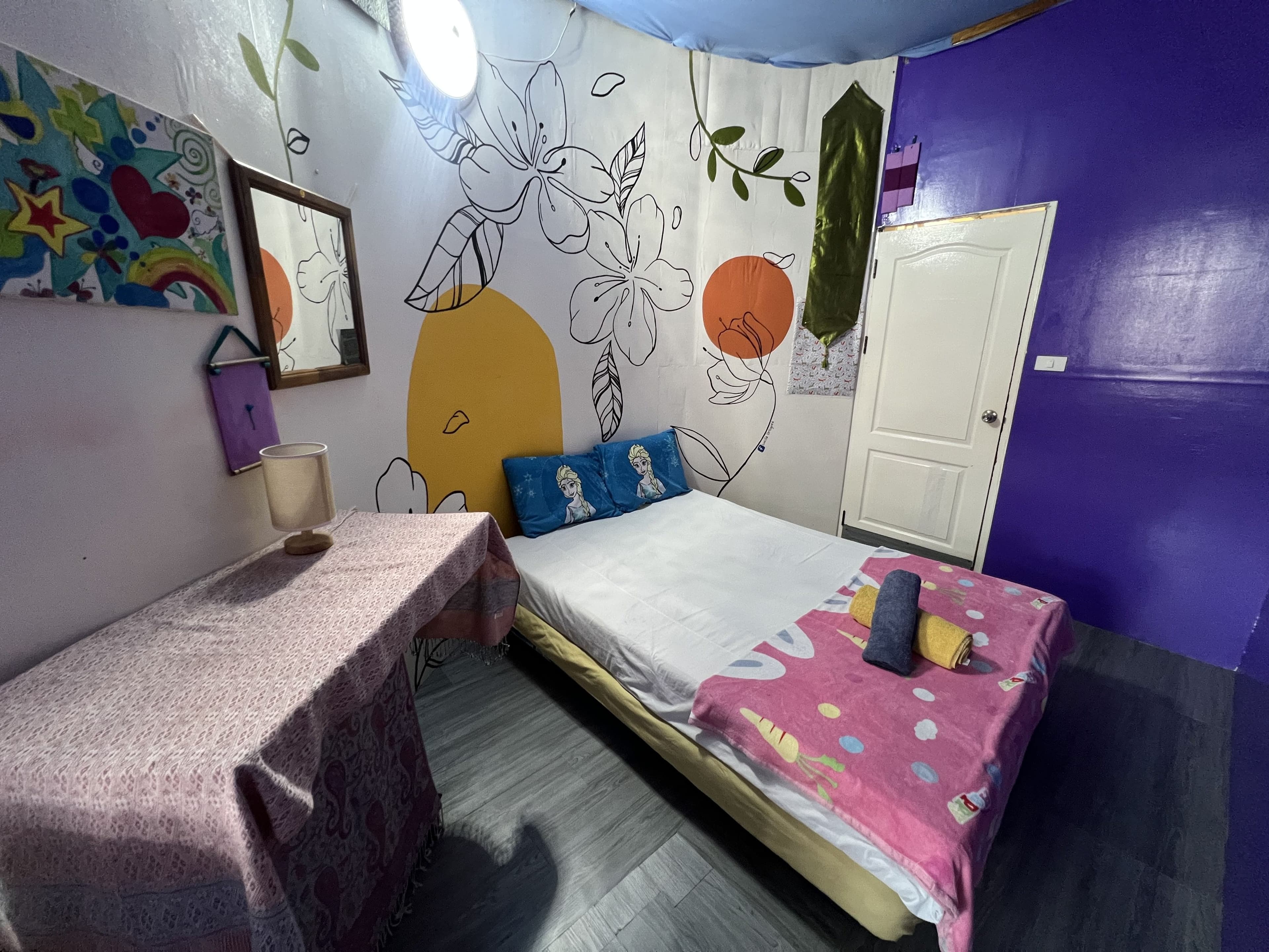 Standard Double Shared Bathroom - Image 1